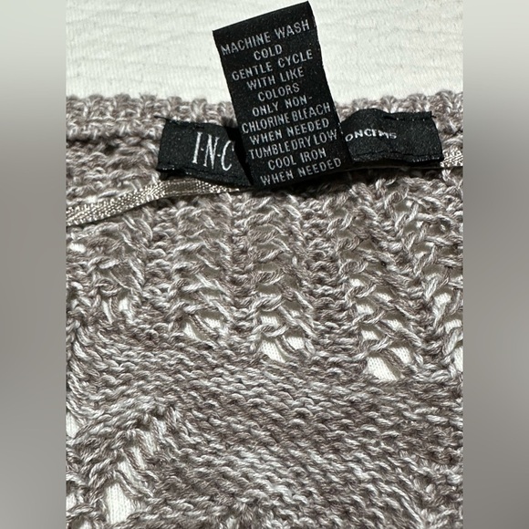 INC International Concepts: Women’s Knit Blouse with Lace Trim- Size XL - Picture 5 of 6